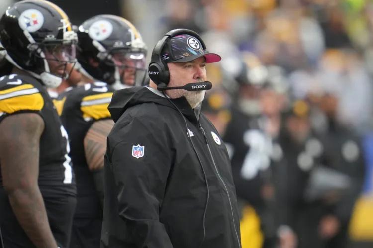 Mike McCarthy’s Sideline Call For Patrick Graham Shows The 'Pliable' Nature Of The Steelers Staff